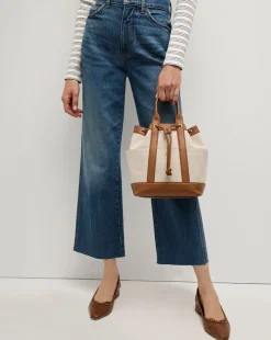 Goody Bag in><noscript><img width=